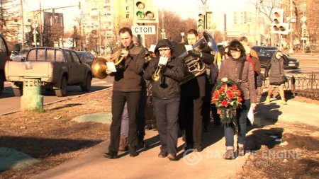 Валютные ипотечники провели акцию протеста у здания РосЕвроБанка